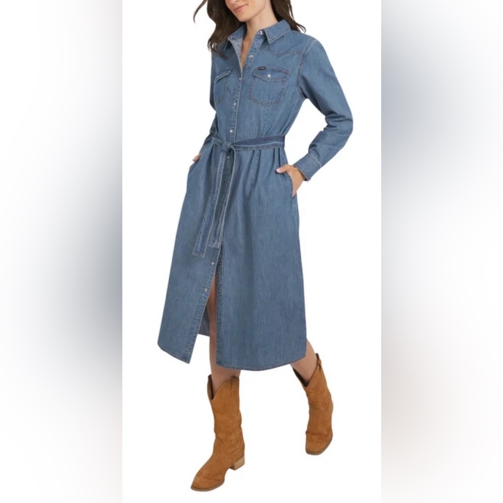 NWT Wrangler women Midi  Denim dress snap buttons, long sleeves lightweight L